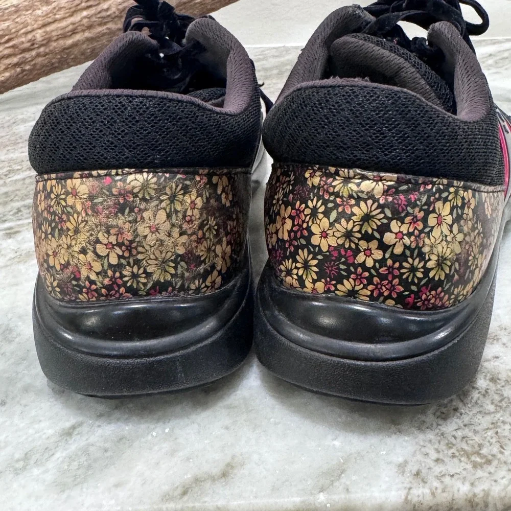 TRAQ by Alegria Womens Black Floral Mesh Smart Walking Shoes Sneakers Q-Chip